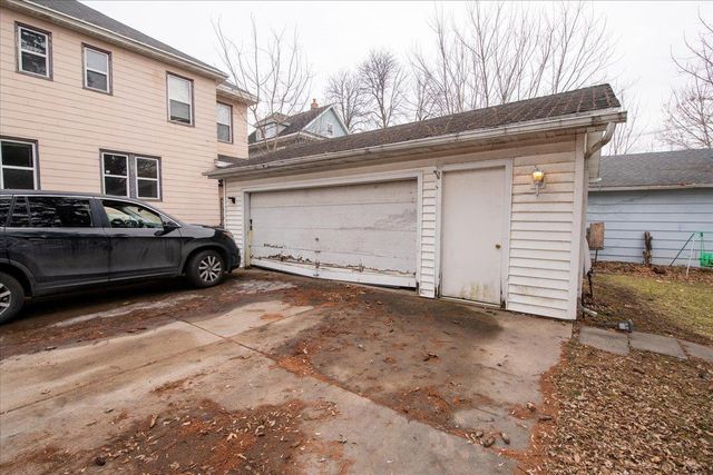 1119 WISCONSIN STREET, Oshkosh, WI 54901