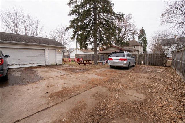 1119 WISCONSIN STREET, Oshkosh, WI 54901