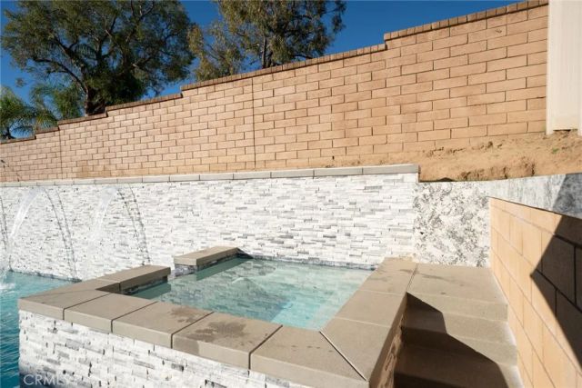 7640 Messina Heights, Highland, CA 92346