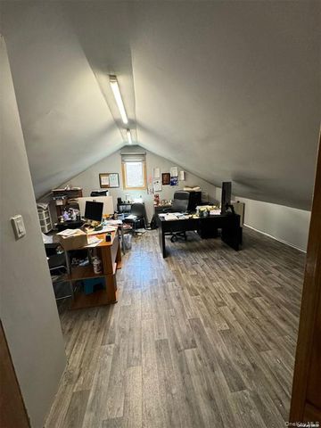 830 Pepperidge Road, Westbury, NY 11590