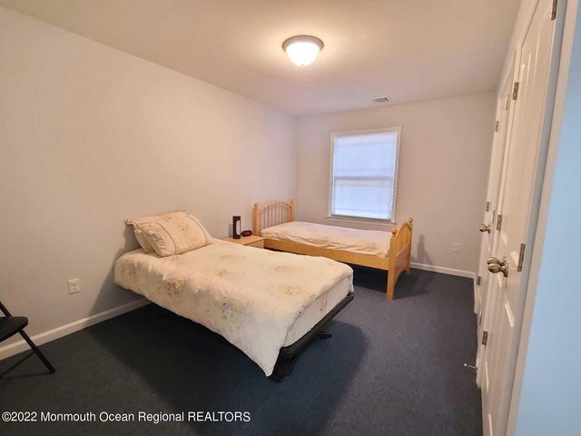72 Bradhurst Avenue, Lakewood, NJ 08701