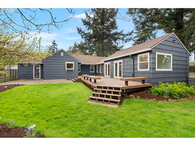 3566 Ne MAYWOOD Pl, Portland, OR 97220