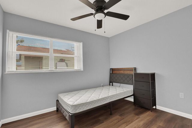 2008 Avenue N, Fort Pierce, FL 34950