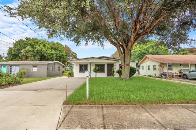2008 Avenue N, Fort Pierce, FL 34950