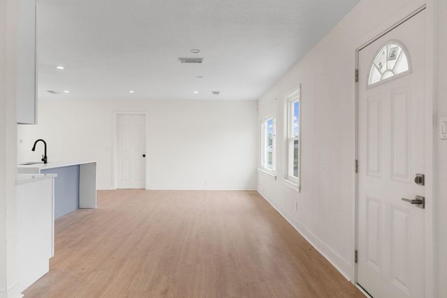 3202 Chestershire Drive, Pasadena, TX 77503