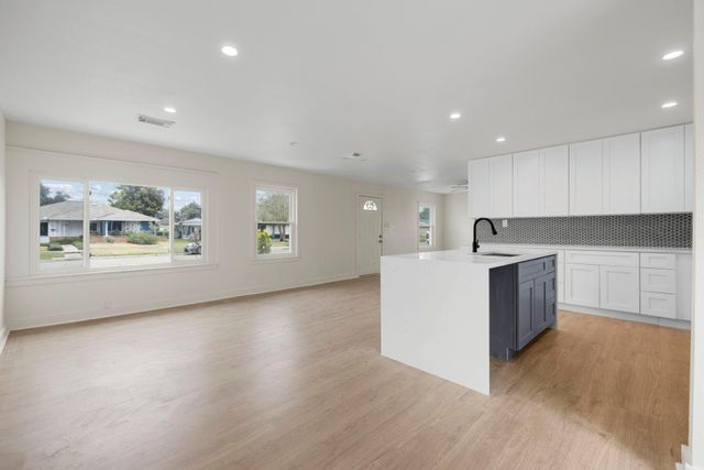 3202 Chestershire Drive, Pasadena, TX 77503