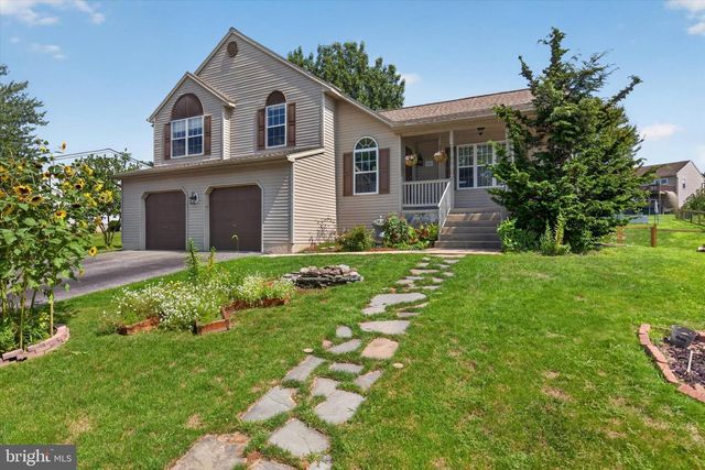 55 FARM LN, Manchester, PA 17345