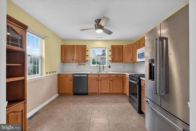 55 FARM LN, Manchester, PA 17345
