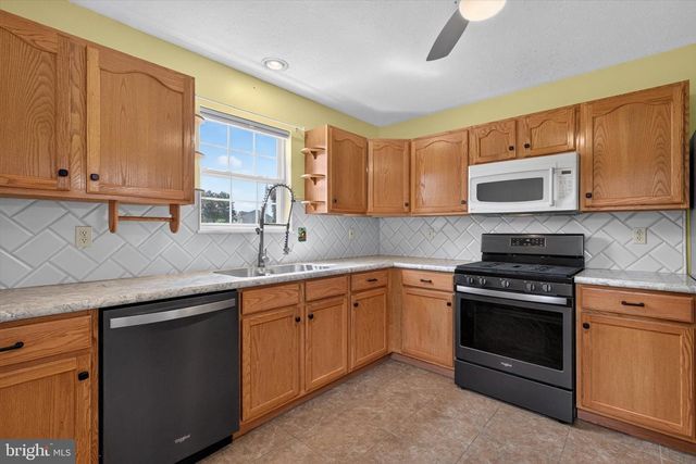 55 FARM LN, Manchester, PA 17345