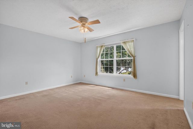 55 FARM LN, Manchester, PA 17345