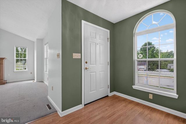 55 FARM LN, Manchester, PA 17345