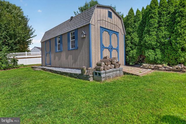 55 FARM LN, Manchester, PA 17345