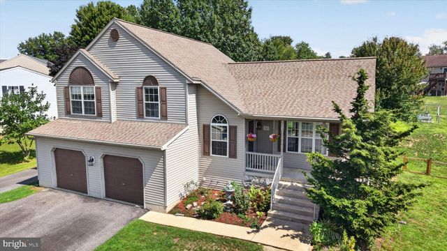55 FARM LN, Manchester, PA 17345