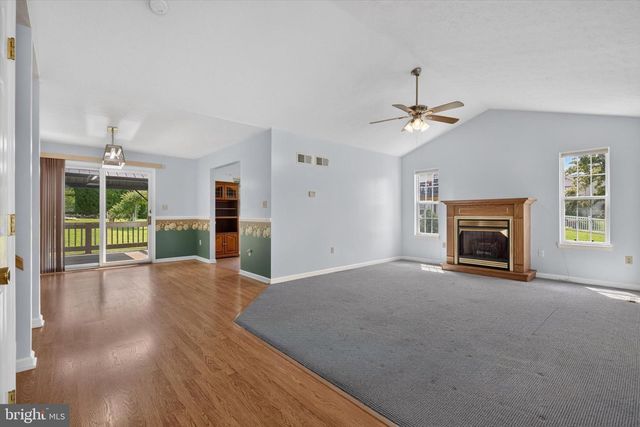 55 FARM LN, Manchester, PA 17345
