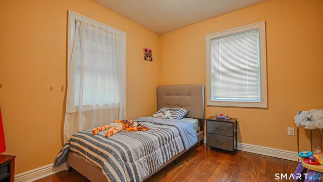 409 Oakville Avenue, Waterbury, CT 06708