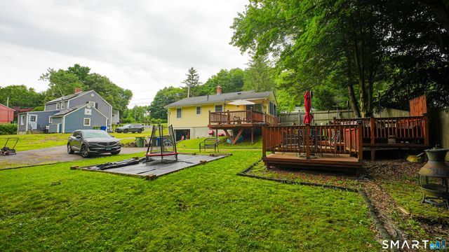 409 Oakville Avenue, Waterbury, CT 06708