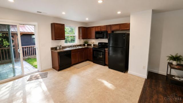 53 Charmalee Drive, Batavia Twp, OH 45102