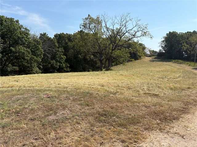 347 Ridgeline Road, Eureka Springs, AR 72632