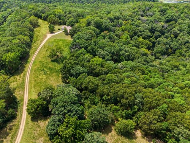 347 Ridgeline Road, Eureka Springs, AR 72632