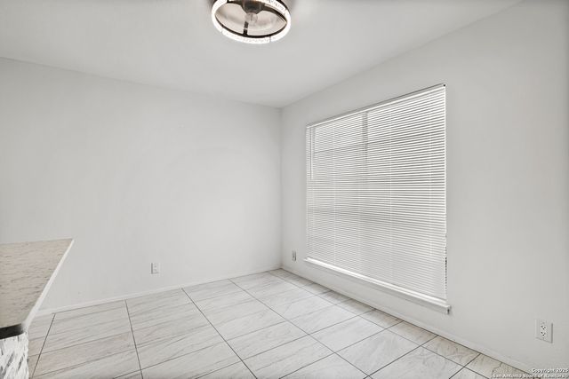2811 Lake Meadow, San Antonio, TX 78222