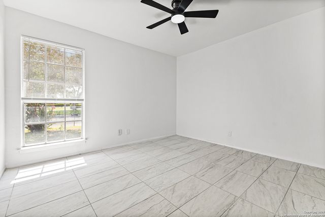 2811 Lake Meadow, San Antonio, TX 78222