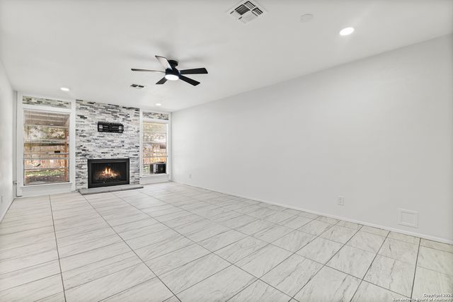 2811 Lake Meadow, San Antonio, TX 78222