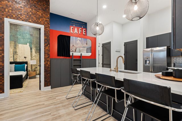 245 Hermitage Ave Apt 102, Nashville, TN 37210