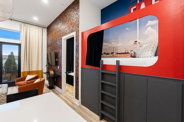 245 Hermitage Ave Apt 102, Nashville, TN 37210