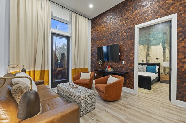 245 Hermitage Ave Apt 102, Nashville, TN 37210