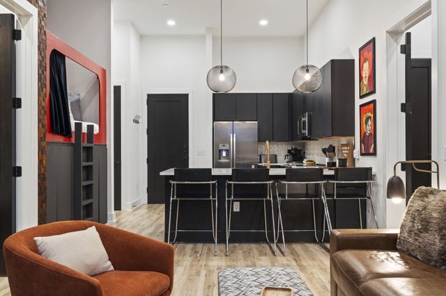 245 Hermitage Ave Apt 102, Nashville, TN 37210