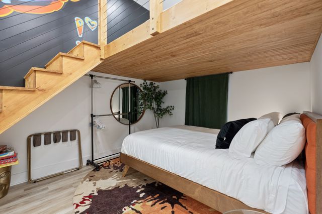 245 Hermitage Ave Apt 102, Nashville, TN 37210