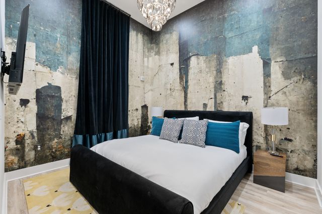 245 Hermitage Ave Apt 102, Nashville, TN 37210