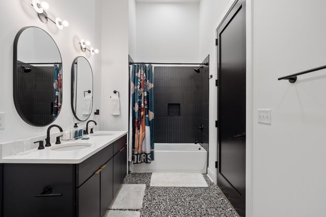 245 Hermitage Ave Apt 102, Nashville, TN 37210