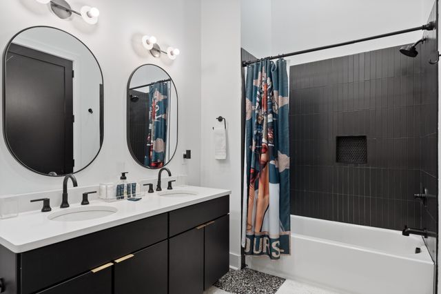 245 Hermitage Ave Apt 102, Nashville, TN 37210