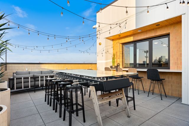 245 Hermitage Ave Apt 102, Nashville, TN 37210