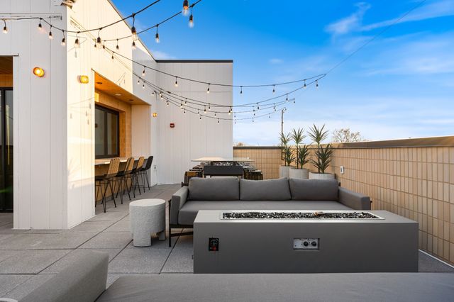 245 Hermitage Ave Apt 102, Nashville, TN 37210