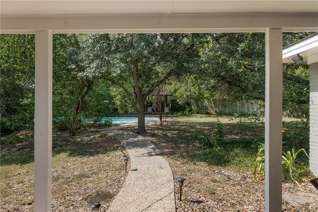 2404 Burton Drive, Bryan, TX 77802 — photo 5