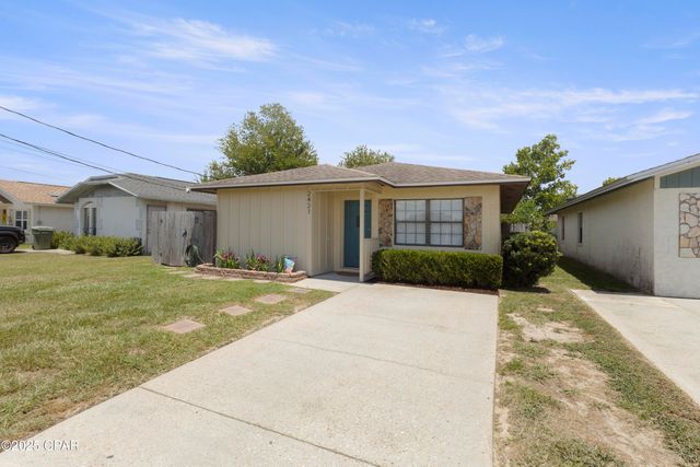 2421 Minnesota Avenue, Lynn Haven, FL 32444