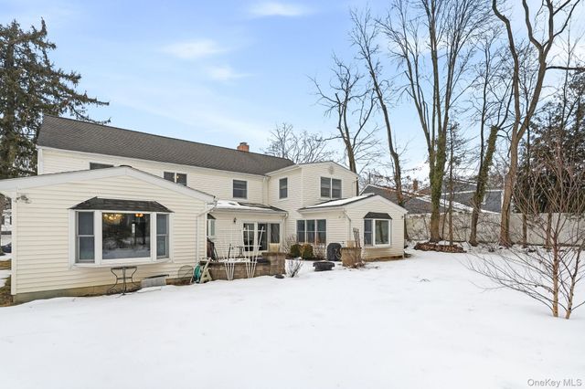 39 Lambert Lane, New Rochelle, NY 10804