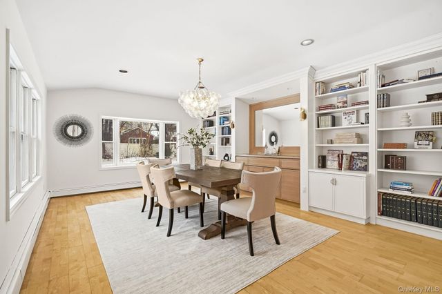 39 Lambert Lane, New Rochelle, NY 10804