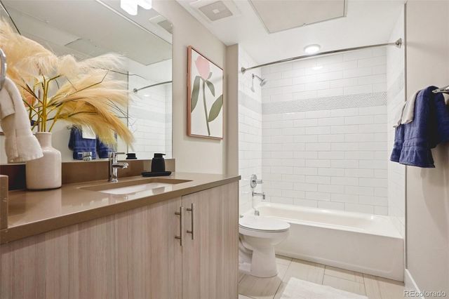 2374 S University Boulevard 204, Denver, CO 80210