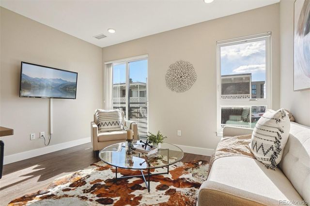 2374 S University Boulevard 204, Denver, CO 80210