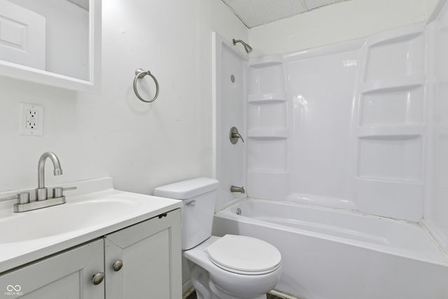 430 Central Avenue, Connersville, IN 47331