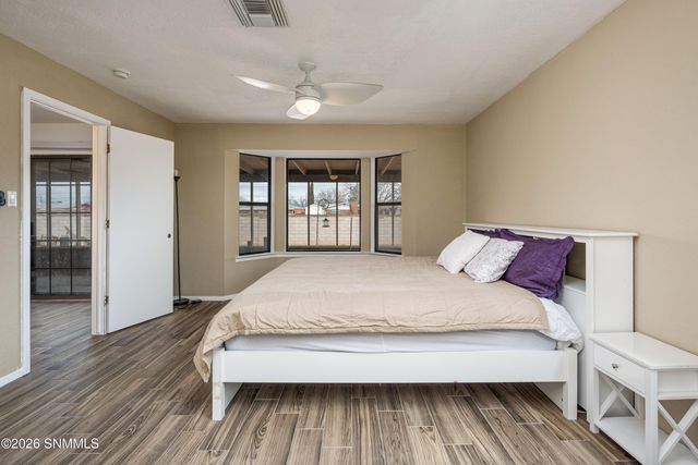 1926 Chateau Drive, Las Cruces, NM 88005