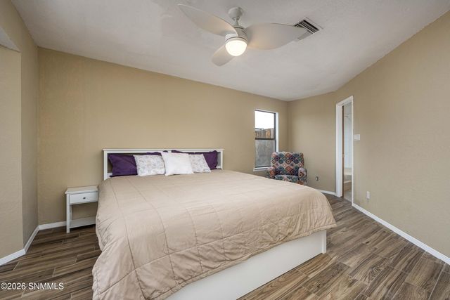 1926 Chateau Drive, Las Cruces, NM 88005