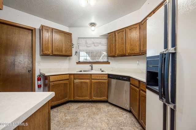 1926 Chateau Drive, Las Cruces, NM 88005