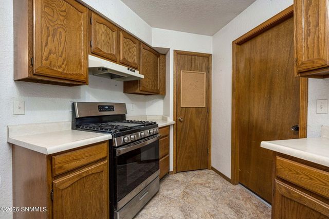 1926 Chateau Drive, Las Cruces, NM 88005