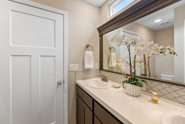 1509 N Aster St, Andover, KS 67002