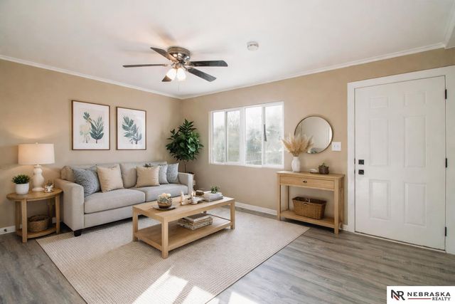 5328 Fontenelle, Omaha, NE 68111