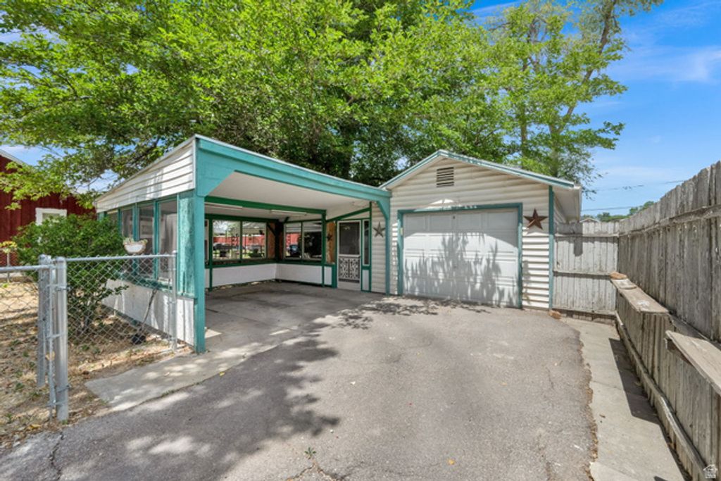 1634 W RUSSETT AVE, West Valley City, UT 84119